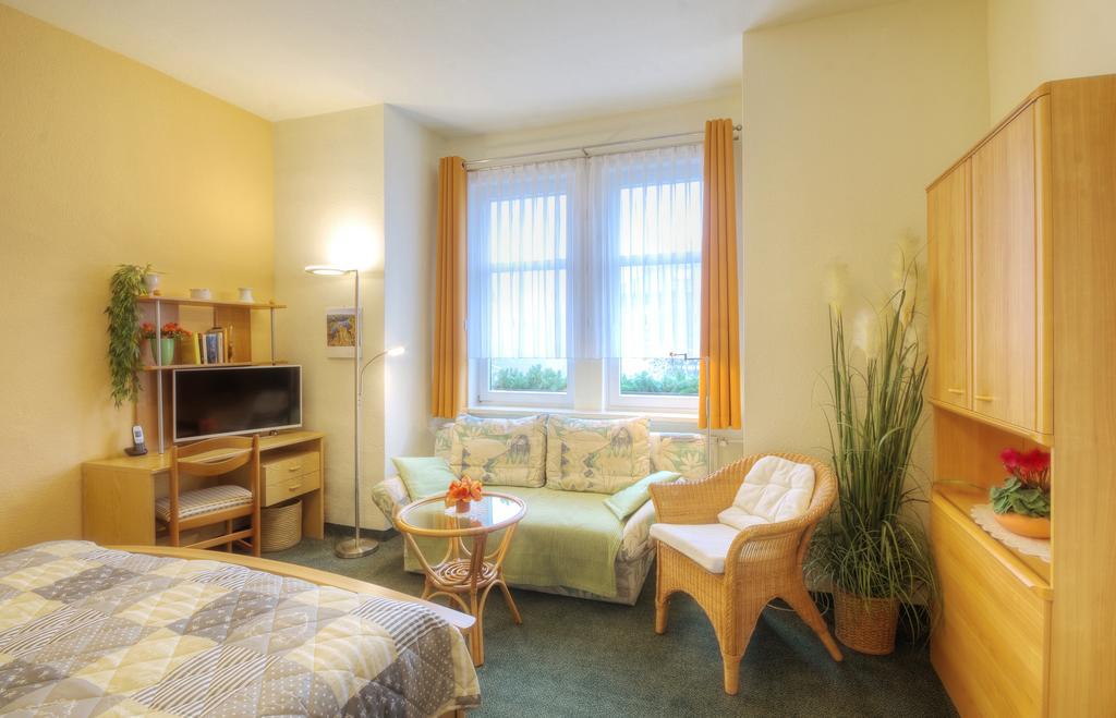 Haus Sonnenruh Apartment Oberhof  Bagian luar foto