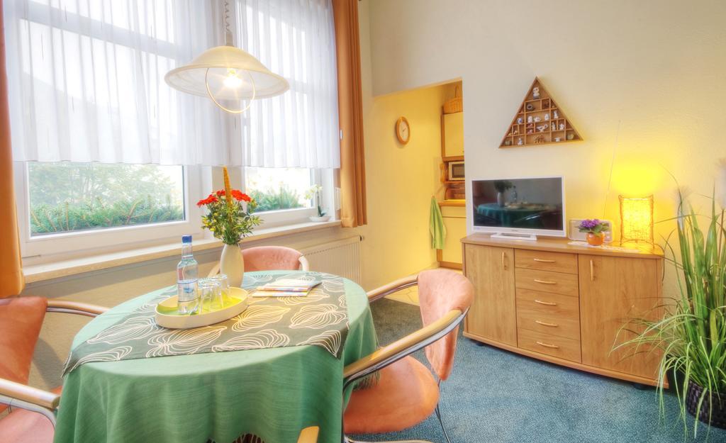 Haus Sonnenruh Apartment Oberhof  Bagian luar foto